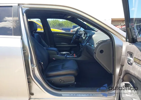 2013 Chrysler 300C z USA, uszkodzony, nr VIN 2C3CCAEG3DH644307